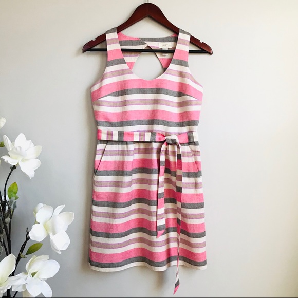 LOFT Dresses & Skirts - Loft Linen blend cut-out back dress